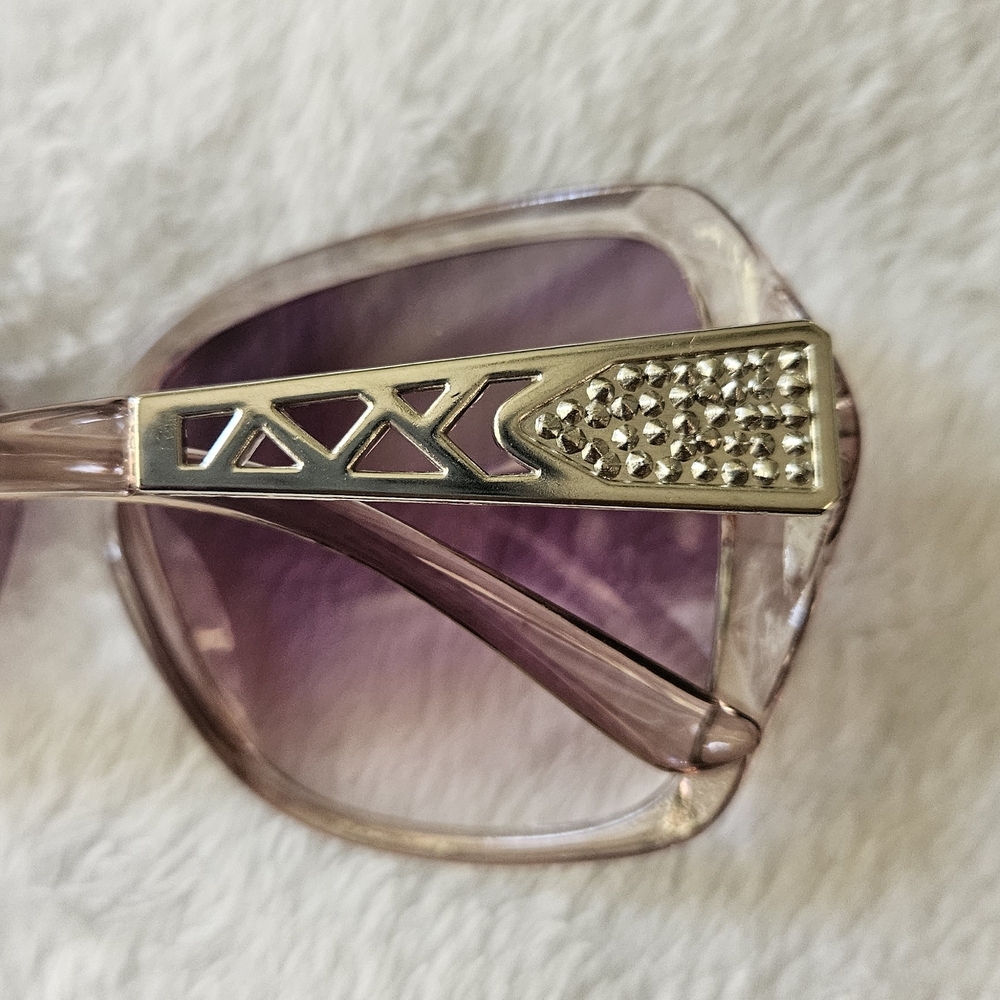 Othr Chic Purple Sunglasses - Picture 3 of 4